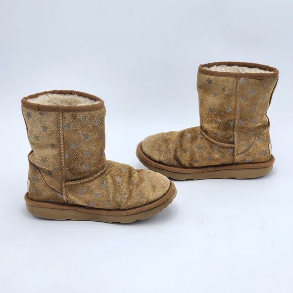 UGG Kid's Classic II Short Star Print Chestnut Suede Boots Little Kid Size 1 - Picture 5 of 9
